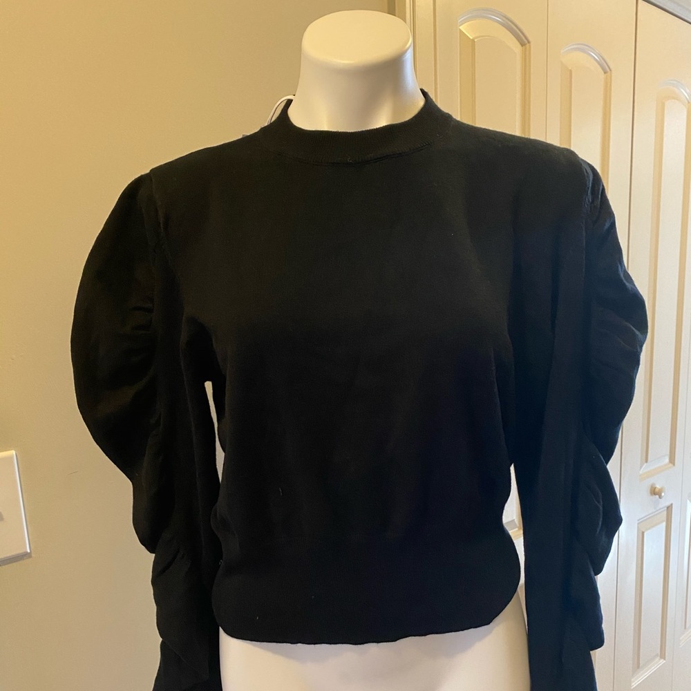 Ruched sleeved White Closet Black Sweater Crop XL